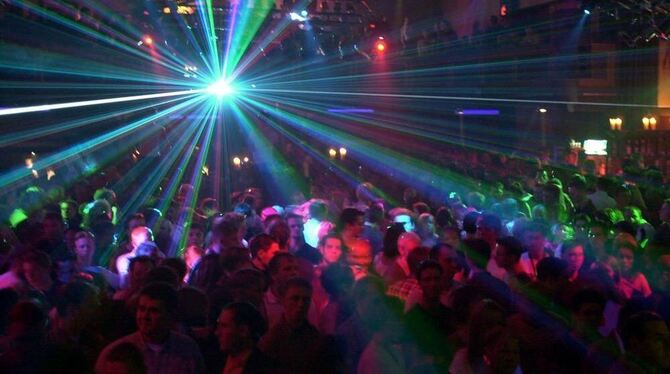 R&B, Soul, Pop und Hip-Hop wird der DJ am Samstag in Mössingen auflegen – nach Ansicht der Veranstalter die perfekte Musik, um s R&B, Soul, Pop und Hip-Hop wird der DJ am Samstag in Mössingen auflegen – nach Ansicht der Veranstalter die perfekte Musik, um s