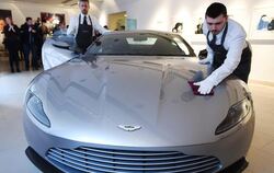 Der Aston Martin DB10 hat einen Liebhaber gefunden. Foto: Andy Rain