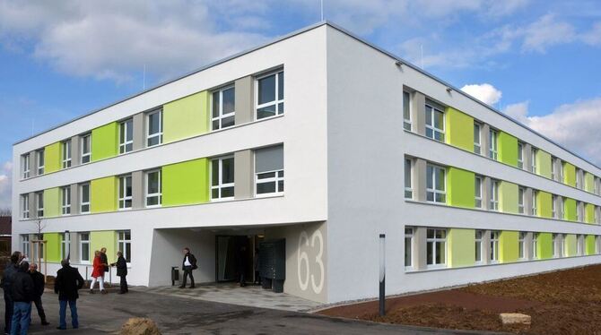 Pestalozzistraße, Hausnummer 63: Das zweite Studierendenwohnheim komplettiert die neue Wohnanlage auf dem Campus. GEA-FOTO: MEYER