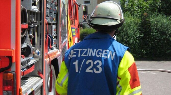 Der Dienst bei der Feuerwehr ist auch so schon belastend. Hinzu kommt inzwischen, dass laut Metzingens Feuerwehrkommandant Hartmut Holder Einsatzkräfte immer öfter attackiert werden: Meist sind es Pöbeleien, die unter die Gürtellinie gehen. GEA-ARCHIVFOTOS