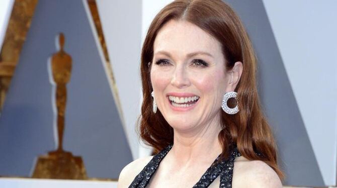 Macht wieder eine gute Figur: Julianne Moore bei der Oscar-Verleihung. Foto: Mike Nelson Macht wieder eine gute Figur: Julianne Moore bei der Oscar-Verleihung. Foto: Mike Nelson