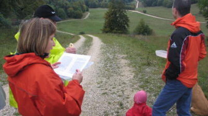 Geopark Schwäbische Alb: Die Alb-Guides führen auch durch den Truppenübungsplatz bei Münsingen, der so manche geologische Besond
