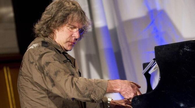 Der englische Keyboarder Keith Emerson ist gestorben. Foto: Frank Rumpenhorst/Archiv
