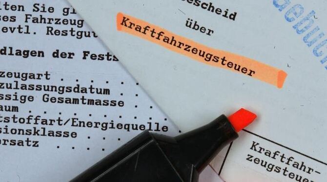 Die Ertrags- und Verwaltungshoheit für die Kfz-Steuer liegt seit 2009 allein beim Bund. Foto: Jens Büttner/Archiv