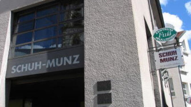 Erfolg in der Großstadt Ulm: Schuh-Munz gibt den Laden in der Pfullinger Innenstadt auf. GEA-FOTO: SCHEIB