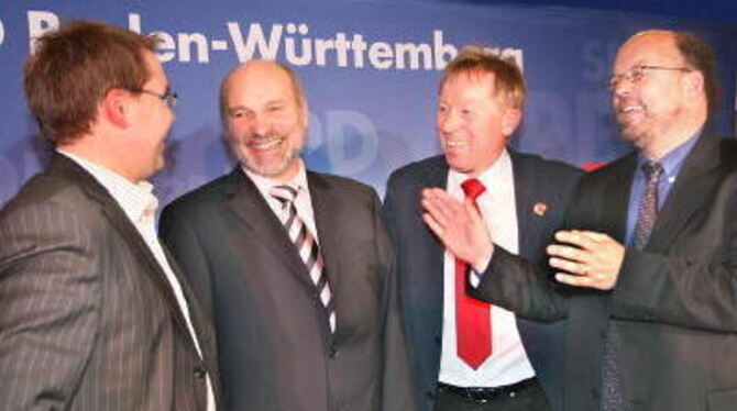 Beim Jahresempfang der Reutlinger SPD: (von links) Kreisvorsitzender Sebastian Weigle, Festredner Rainer Arnold (Nürtingen/Berli