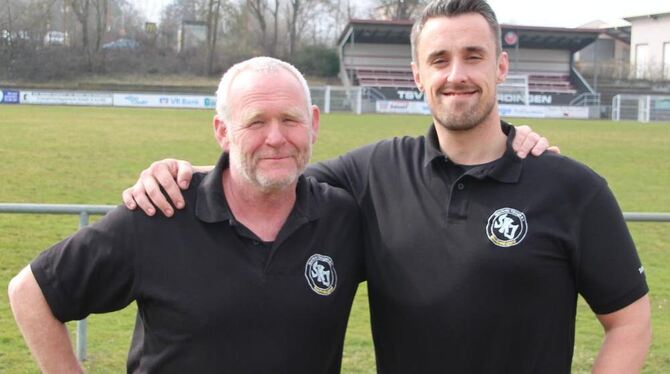 Ralf Hagmann (links) gibt sein Amt an den Stellvertreter Tobias Sailer ab. FOTO: NOW