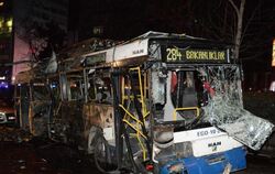 Der Anschlag zerstörte diesen Bus völlig. Foto: str