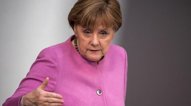 Die Leistungen der Türkei in der Flüchtlingskrise könnten »gar nicht hoch genug gewürdigt« werden, sagte Merkel im Bundestag.