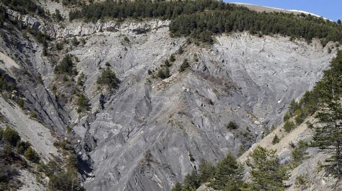 Die Absturzstelle nahe dem französischen Örtchen Le Vernet. Foto: Guillaume Horcajuelo