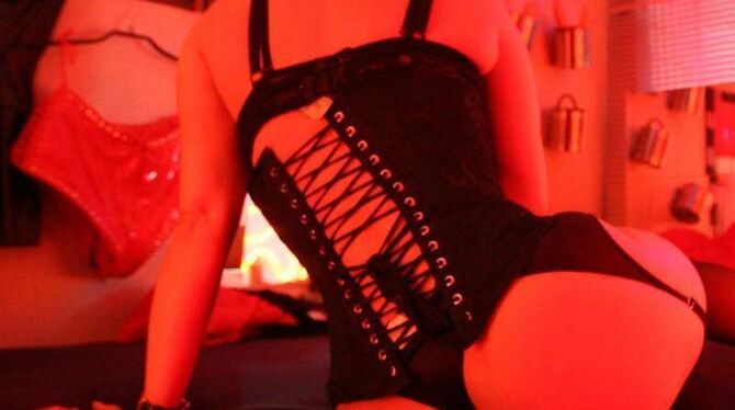 Vor Einführung des Prostitutionsgesetzes 2002 galt käuflicher Sex als sittenwidrig. Foto: Boris Roessler/Archiv