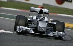 Silbergrau sollen die neuen Silberpfeile von Mercedes an den Start gehen. FOTO: PR