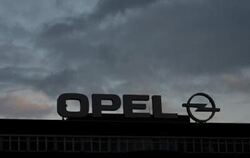 Opel-Logo auf dem Werk in Bochum.
FOTO: DPA