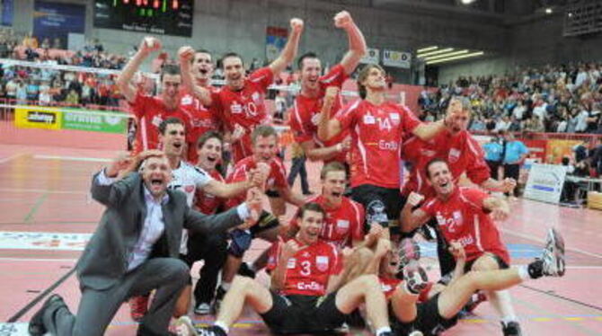 Kollektiver Jubel nach dem Rottenburger Sieg.
GEA-ARCHIVFOTO: PACHER