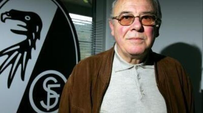 Achim Stocker war seit 1972 Präsident des SC Freiburg.
ARCHIVFOTO: DPA