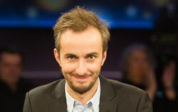 Jan Böhmermann will am 12. Mai mit einer neuen Folge seiner TV-Satire «Neo Magazin Royale» ins Fernsehen zurückkehren. Foto: 