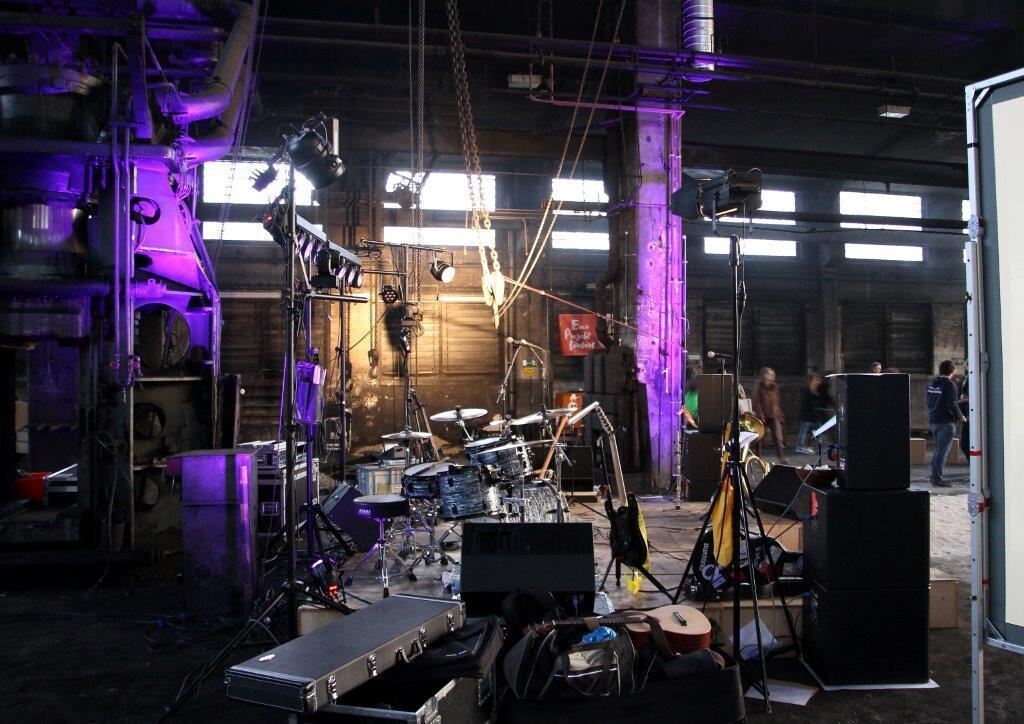 Jugendgottesdienst in der großen Schmiedehalle Henning-Areal Metzingen