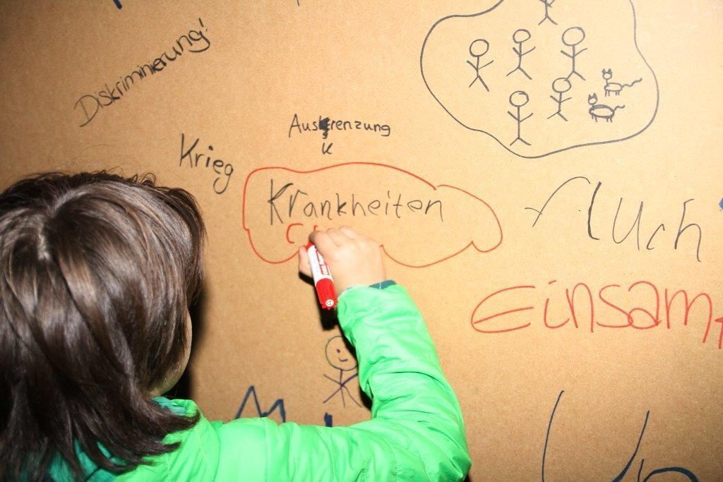 Jugendgottesdienst in der großen Schmiedehalle Henning-Areal Metzingen