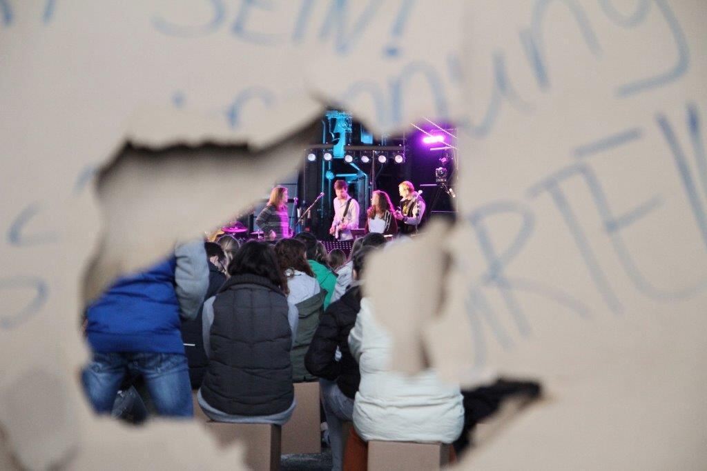 Jugendgottesdienst in der großen Schmiedehalle Henning-Areal Metzingen