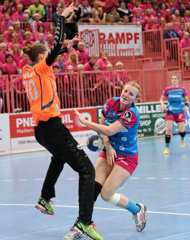 TuS Metzingen - Dunaujvaros KKA 28:26