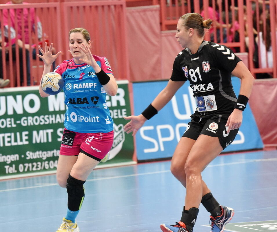 TuS Metzingen - Dunaujvaros KKA 28:26