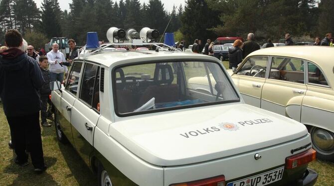 Zahlreiche alte Schnauferl, blitzende Staatskarossen und Traktoren waren beim 32. Oldtimer- und Dampfmaschinenfest zu sehen.