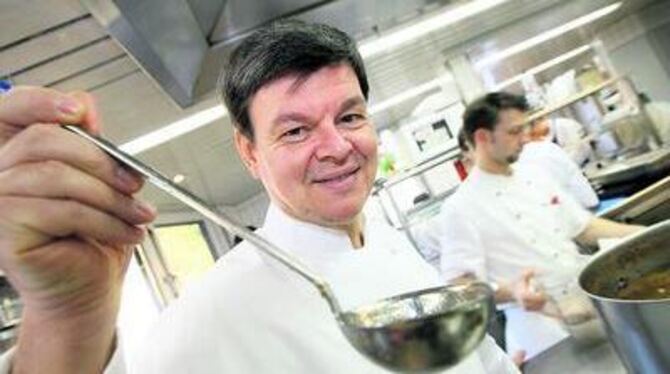 Wild-verpflichtet als Schwarzwälder: Harald Wohlfahrt, 53, »bester Koch Deutschlands« nach 14 Mal drei Michelin-Sternen in Folge