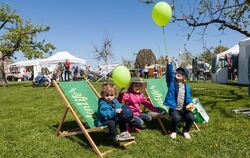 Knirpse haben ihren Spaß auf der Reutlinger Gartenmesse, die auch heuer alles fürs grüne Hobby bietet.