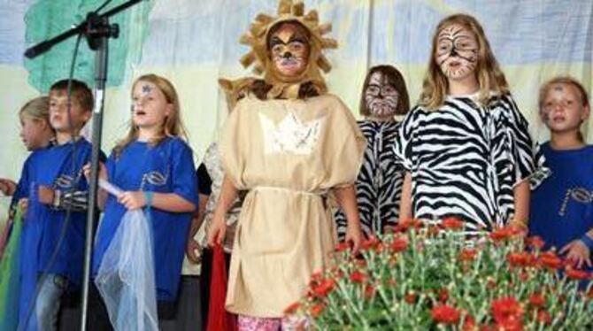 Bereicherten den Kultursonntag in Rappertshofen mit einem Musical: die Rommelsbacher Spatzen. FOTO: ANSTÄDT