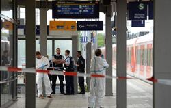 Der Attentäter wurde am Bahnhof festgenommen, die Tatwaffe sichergestellt. Foto: Andreas Gebert