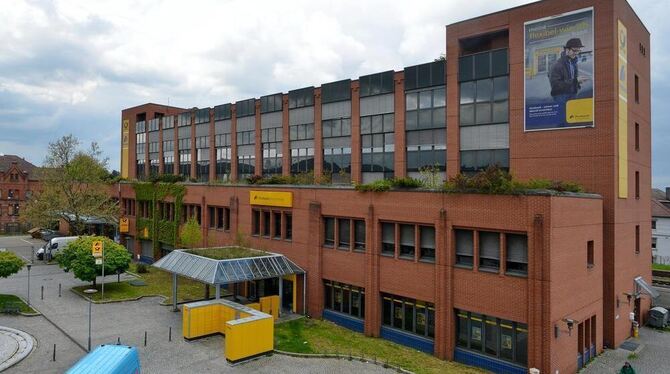 Die Post: Bisher noch im Eigentum der Post AG, soll das Haus abgerissen und  neu bebaut werden – unter anderem mit einem Hotel.