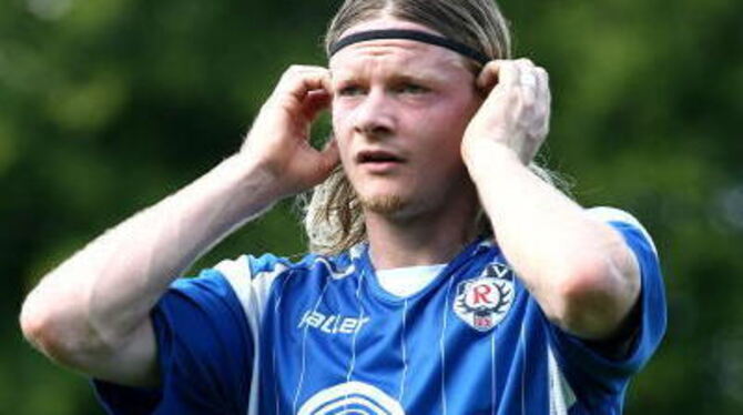 Übernimmt eine Führungsrolle auf und neben dem Spielfeld: Sascha Boller.  FOTO: LANGER