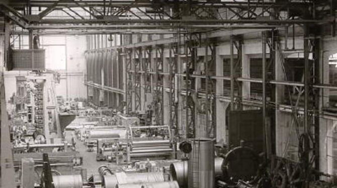Blick in die neue Montagehalle der Maschinenfabrik, 1961.  FOTO: PRIVATBESITZ