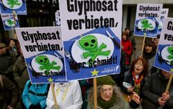 Protest gegen den Einsatz des Pflanzenschutzmittels Glyphosat. Foto: Axel Heimken/Archiv
