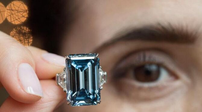 Der berühmte Diamant »Oppenheimer Blue« hat 14,62 Karat. Foto: Martial Trezzini