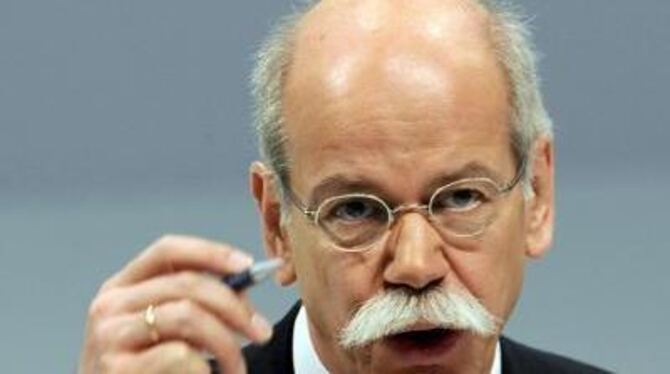 Daimler-Vorstandschef Dieter Zetsche soll auch in Zukunft den Stuttgarter Konzern steuern.
FOTO: DPA