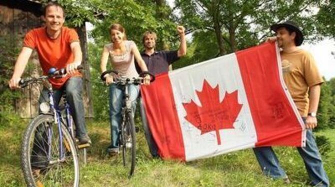 Jochen Schnitzer, Carmen Vöhringer, Tobias Vöhringer und Daniel Tröster sind schon Sieger. Fürs Sponsorenrennen in Kanada haben