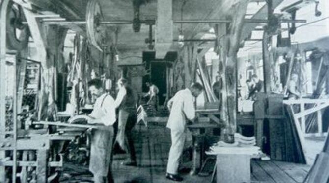 Die Schreinerei der Möbelfabrik des Bruderhauses im Jahr 1926.
FOTO: HEIMATMUSEUM REUTLINGEN