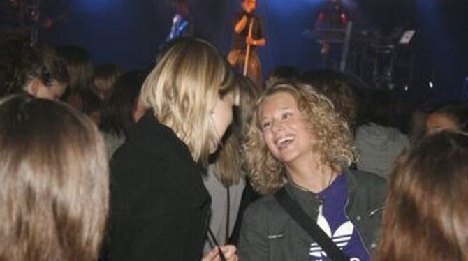 Party mit »Burnout« war am Samstag unter dem Augstbergturm angesagt.
FOTO: LPT