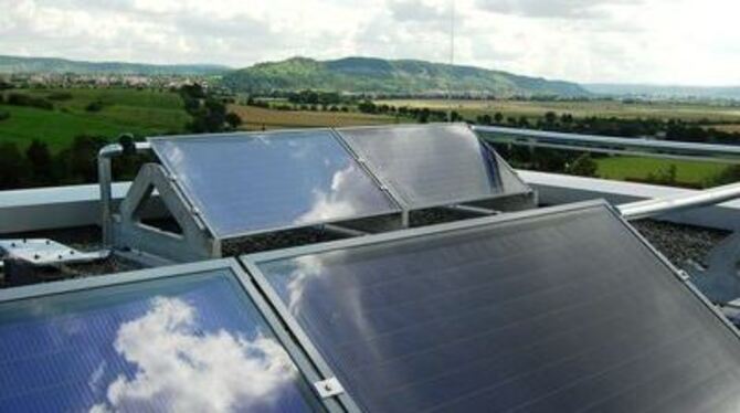 Die Fotovoltaikanlage auf dem Dach der Rottenburger Hochschule für Kirchenmusik ist nur ein Bestandteil der ökologischen Sanieru