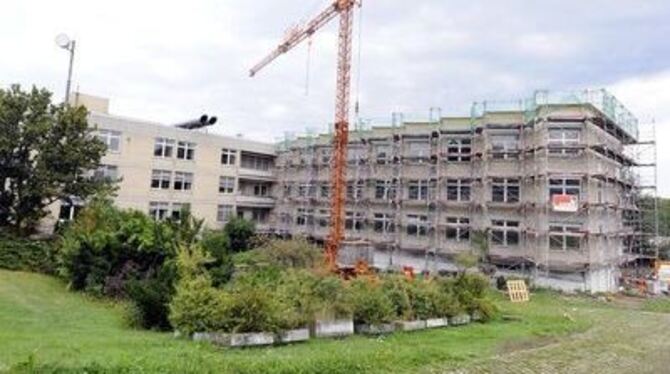 Im Herbst sollen Mitarbeiter des Balinger Landratsamtes in den umgebauten Flügel des Krankenhauses umziehen. 
GEA-FOTO: PACHER