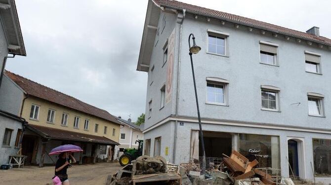 Zahlreiche Menschen bangen nach der Flutwelle in Simbach um ihre Existenz. Foto: Andreas Gebert
