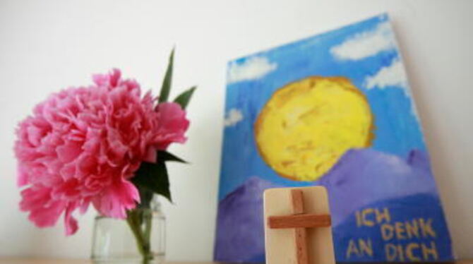 Zeit, um Abschied zu nehmen. Hospize wie in Eningen ermöglichen das Todkranken und Angehörigen.   GEA-ARCHIVFOTO: DPA