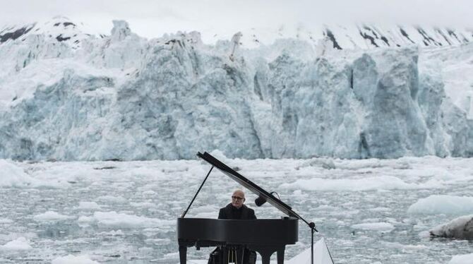 Ludovico Einaudi setzt sich für den Erhalt der Arktis ein. Foto: Pedro Armestre Ludovico Einaudi setzt sich für den Erhalt der Arktis ein. Foto: Pedro Armestre
