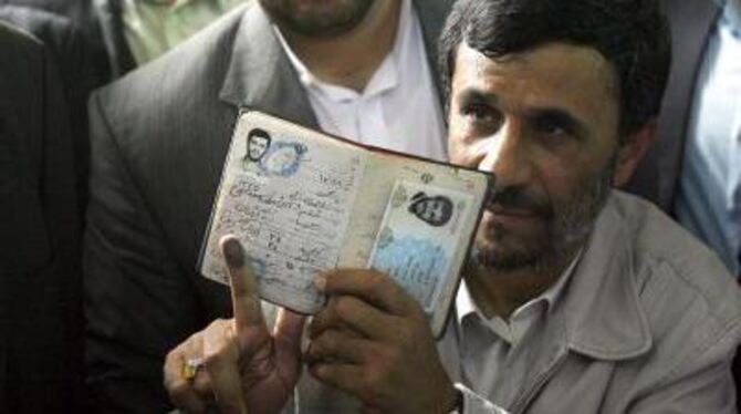 Mahmud Ahmadinedschad ist in seinem Amt bestätigt worden.
FOTO: DPA