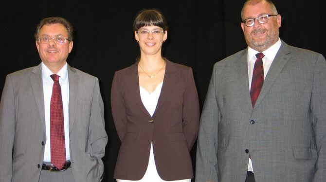 Sie wollen den in Ruhestand gehenden Mehrstetter Rathauschef am 10. Juli beerben: Alfred Hans Feiler, Franziska Höchstädter und Sie wollen den in Ruhestand gehenden Mehrstetter Rathauschef am 10. Juli beerben: Alfred Hans Feiler, Franziska Höchstädter und