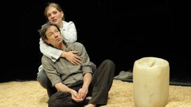 Verloren in Marokko: Marion Maucher und Rupert Hausner in &raquo;Haram&laquo;.
FOTO: LTT