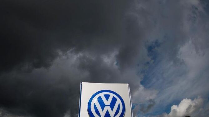 Der Diesel-Skandal in den USA könnte für VW noch deutlich teurer werden als bisher erwartet. Foto: Julian Stratenschulte