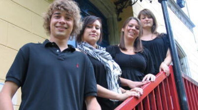 Engagierte Forscher in Sachen Jugendgewalt: Tobias Schulz, Kristina Wirth, Lisa Pittner und Alexandra Steimle (von links) auf de