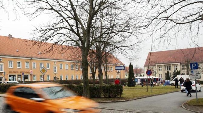 In Tröglitz (Sachsen-Anhalt) war der Ortsbürgermeister wegen einer vor seinem Haus geplanten Demonstration der NPD zurückgetr